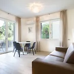 Lake Home Holiday 아파트 *