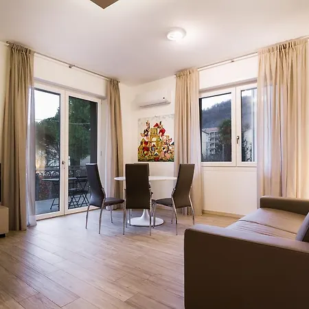 Lake Home Holiday Appartement *