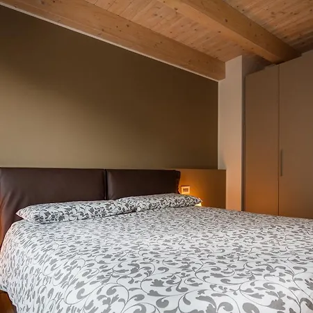 Lake Home Holiday Apartament *