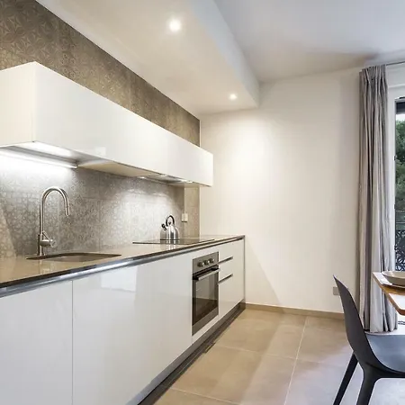 Lake Home Holiday 아파트