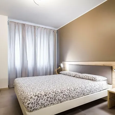 아파트 Lake Home Holiday 코모