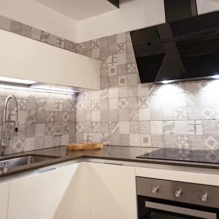 Lake Home Holiday 科莫