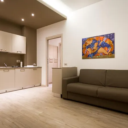 لاك هوم هوليداي شقة كومو