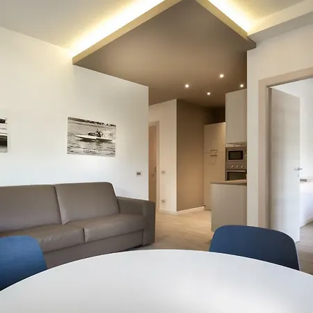 شقة لاك هوم هوليداي